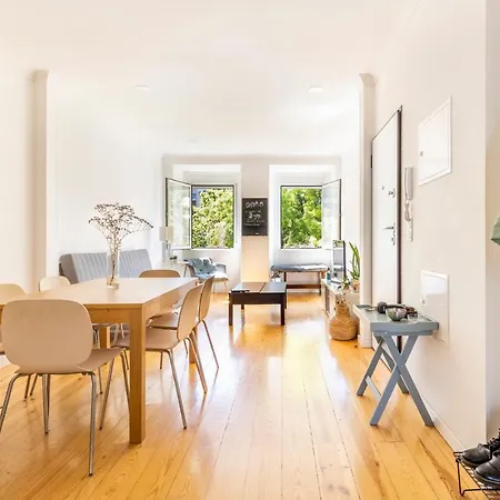 Comfy 3 Bedroom Apartment Campo De Ourique Lisboa Extérieur photo