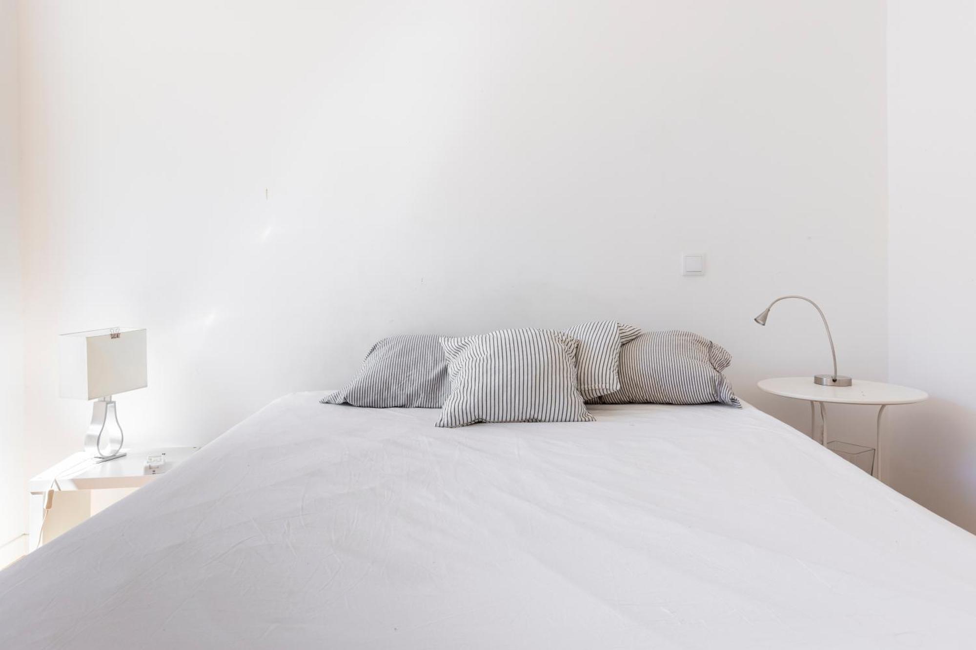 Comfy 3 Bedroom Campo De Ourique Appartement