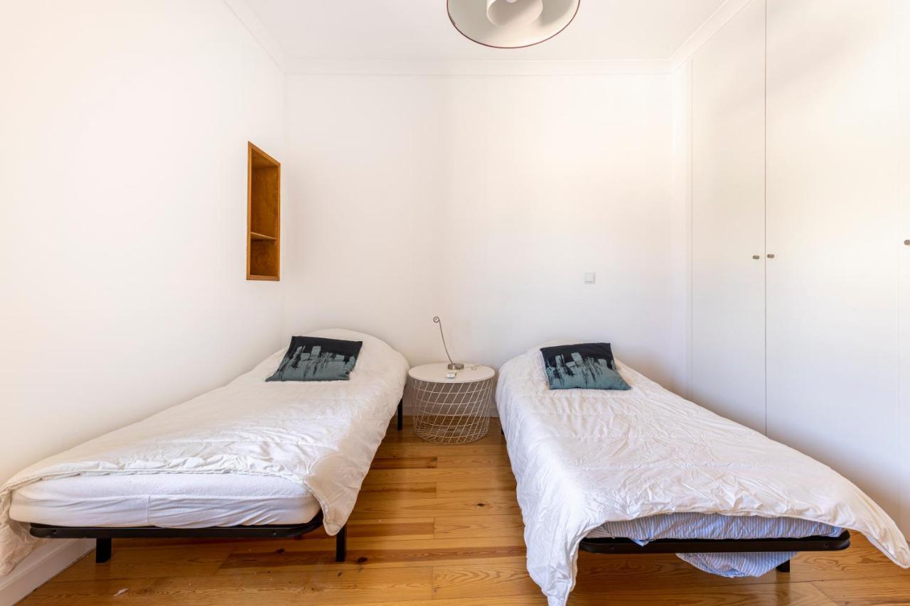 Comfy 3 Bedroom Campo De Ourique Appartement